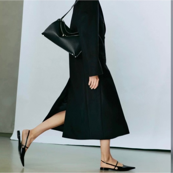 TOTEME
The Sharp slingback flat sandals - Picture 4 of 9